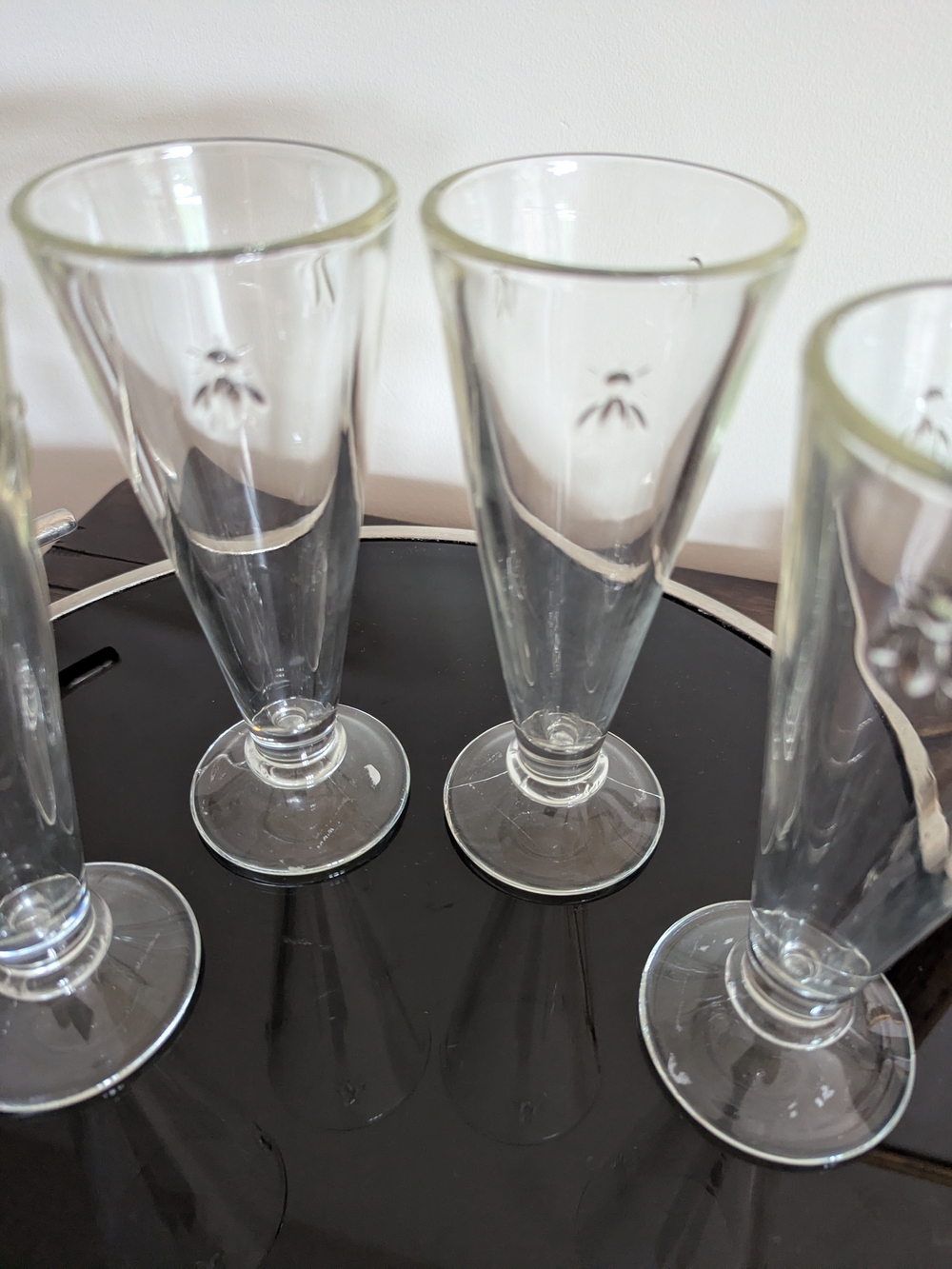 Clear Tapered Bee Champagne Glasses - Set of 4